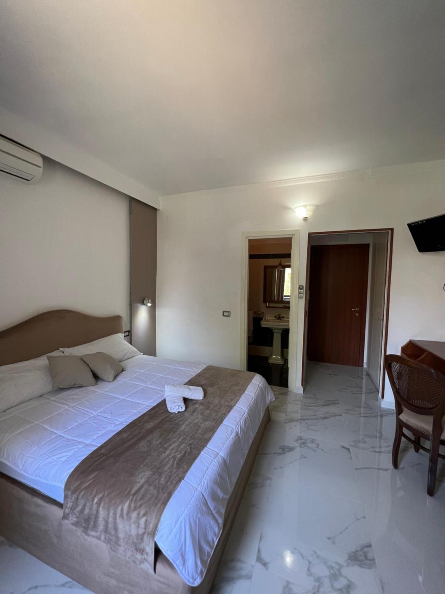 Villa Edelweiss Bacoli Esterno foto
