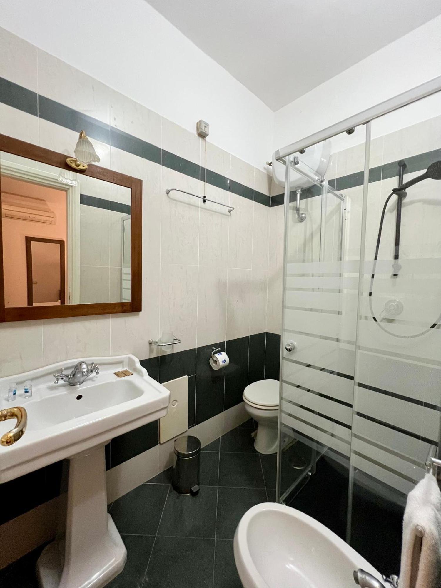 Villa Edelweiss Bacoli Esterno foto