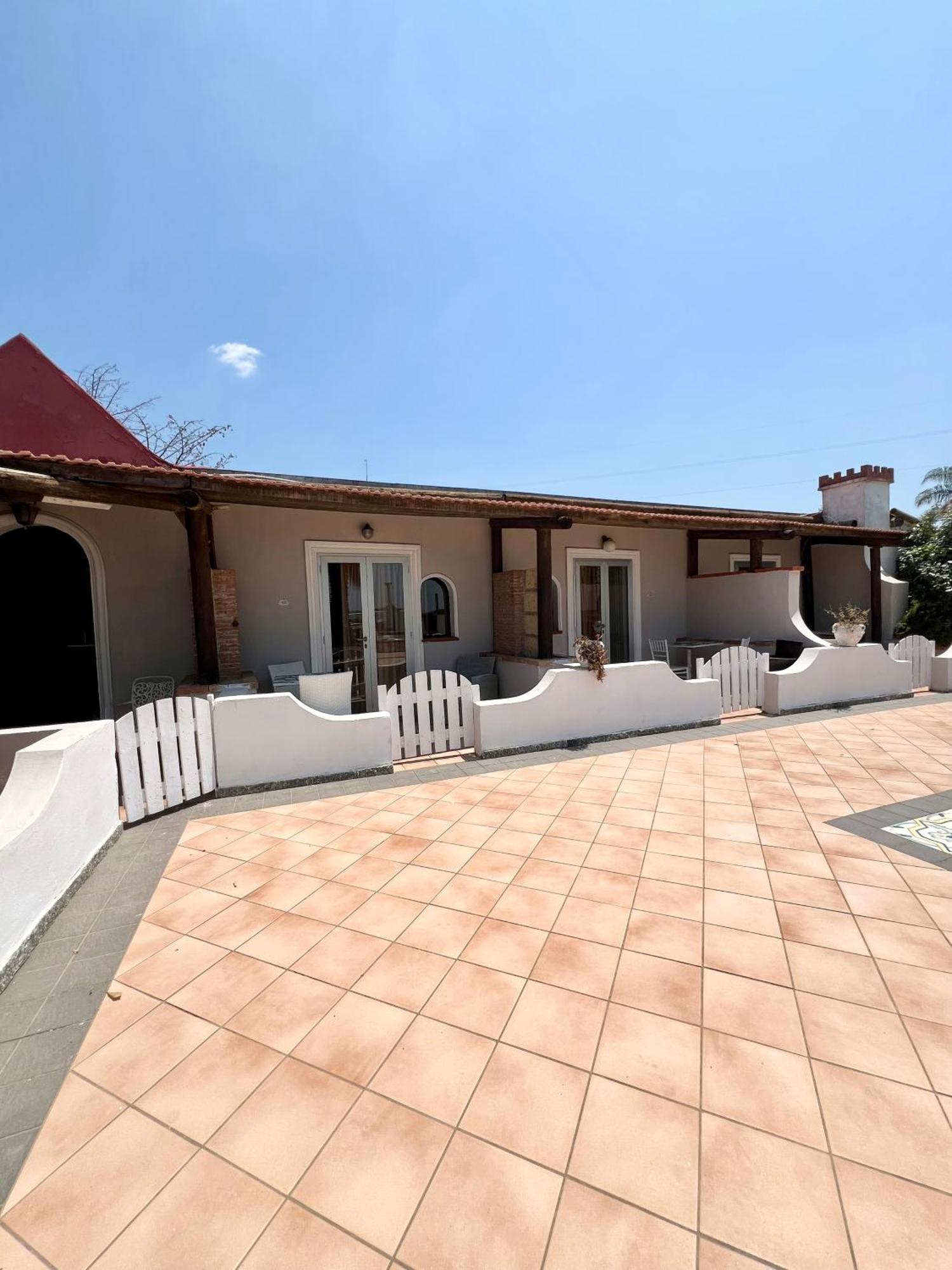 Villa Edelweiss Bacoli Esterno foto